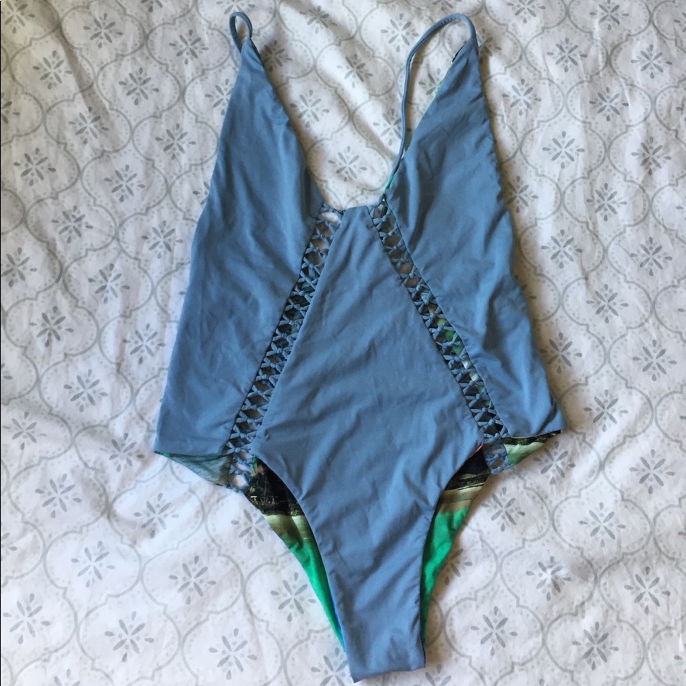 San Lorenzo plunge one piece monokini medium NWOT
